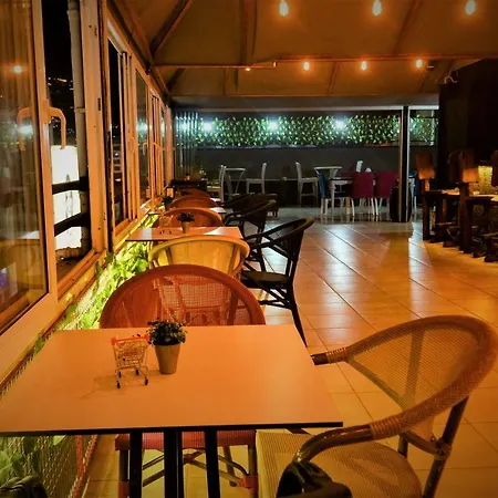 Melody 住宿加早餐酒店 阿拉尼亚