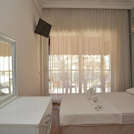 Melody לינה וארוחת בוקר