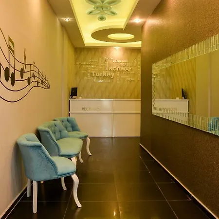 לינה וארוחת בוקר Melody