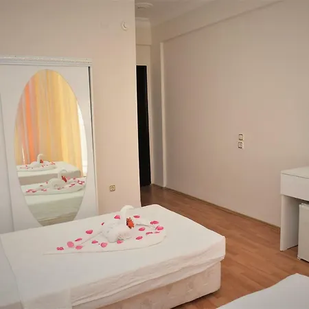 Melody לינה וארוחת בוקר